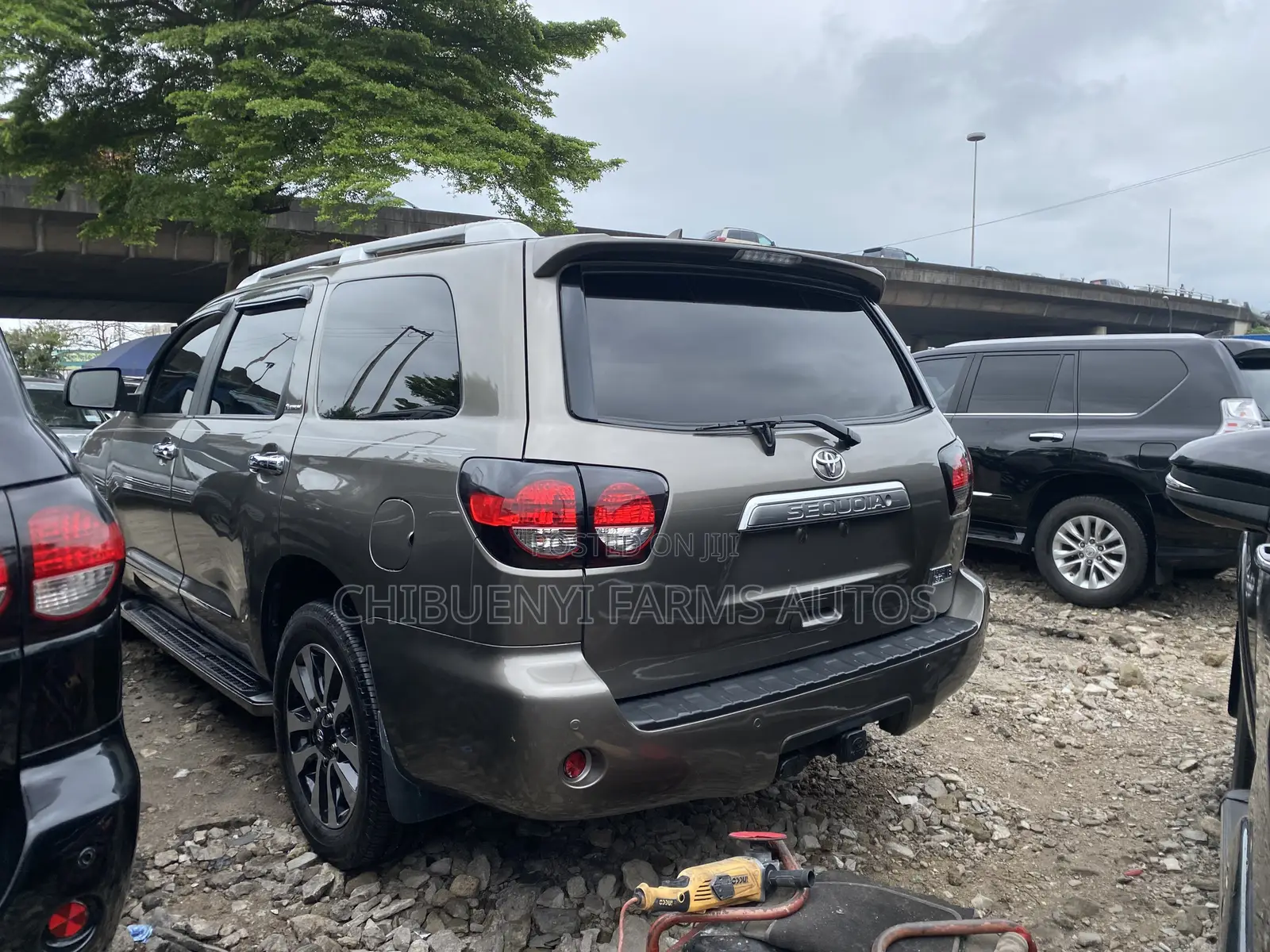Toyota Sequoia Platinum 4x2 2020 Brown