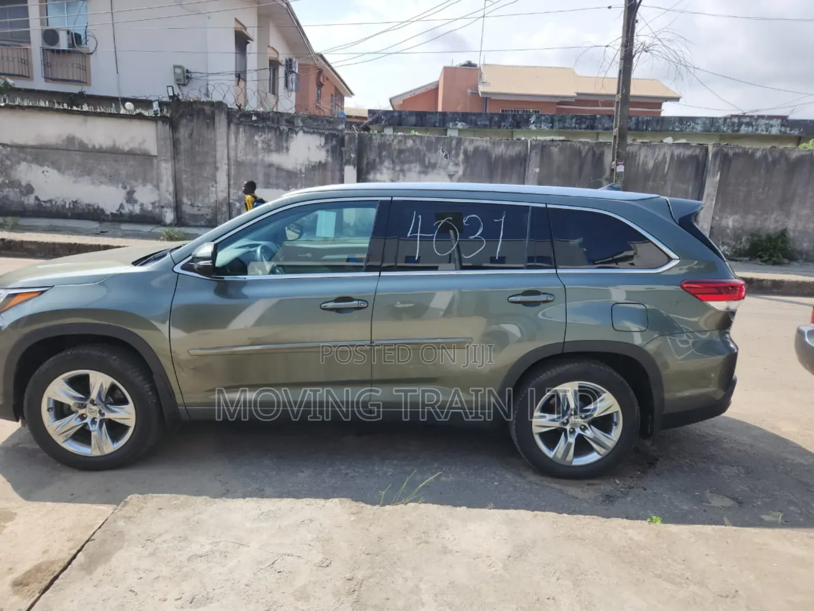 Toyota Highlander XLE V6 4x2 (3.5L 6cyl 6A) 2016 Green