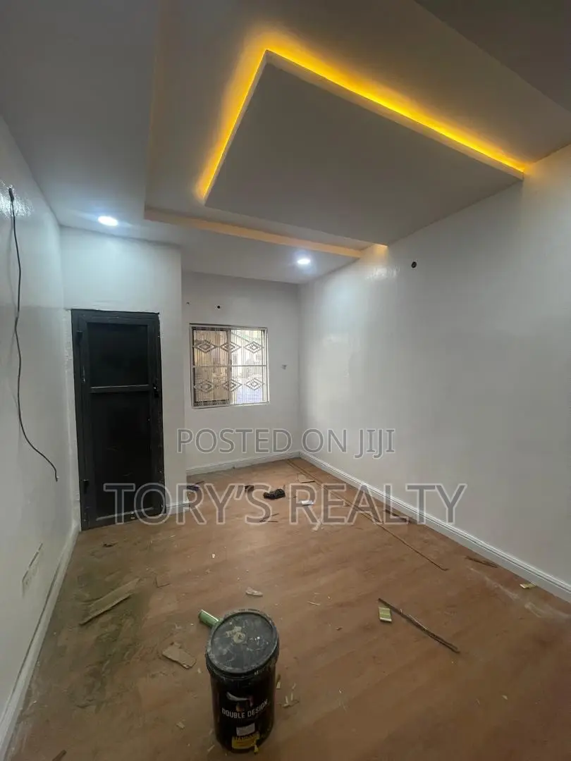 4bdrm Duplex in Lekki Phase 1 for rent