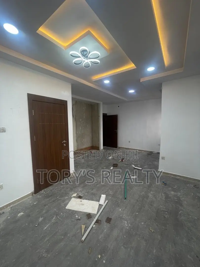 4bdrm Duplex in Lekki Phase 1 for rent