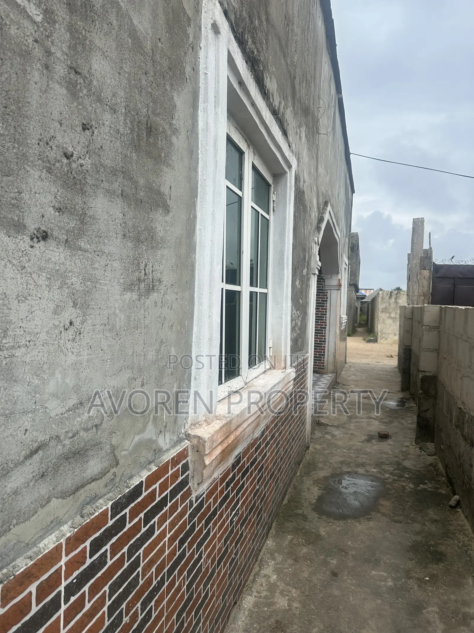2bdrm Bungalow in Oguntimilehin Town, Eleko for sale
