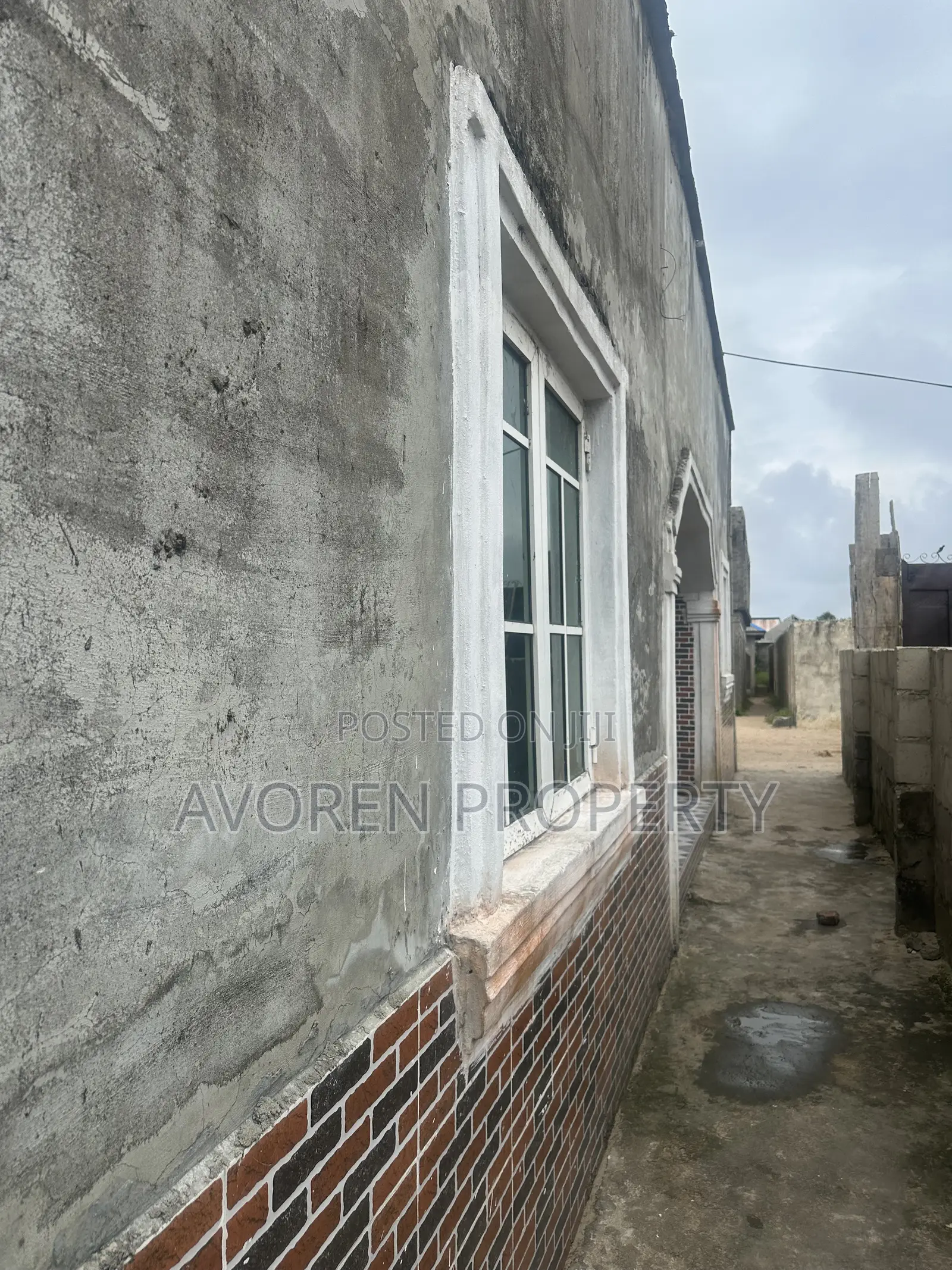 2bdrm Bungalow in Oguntimilehin Town, Eleko for sale
