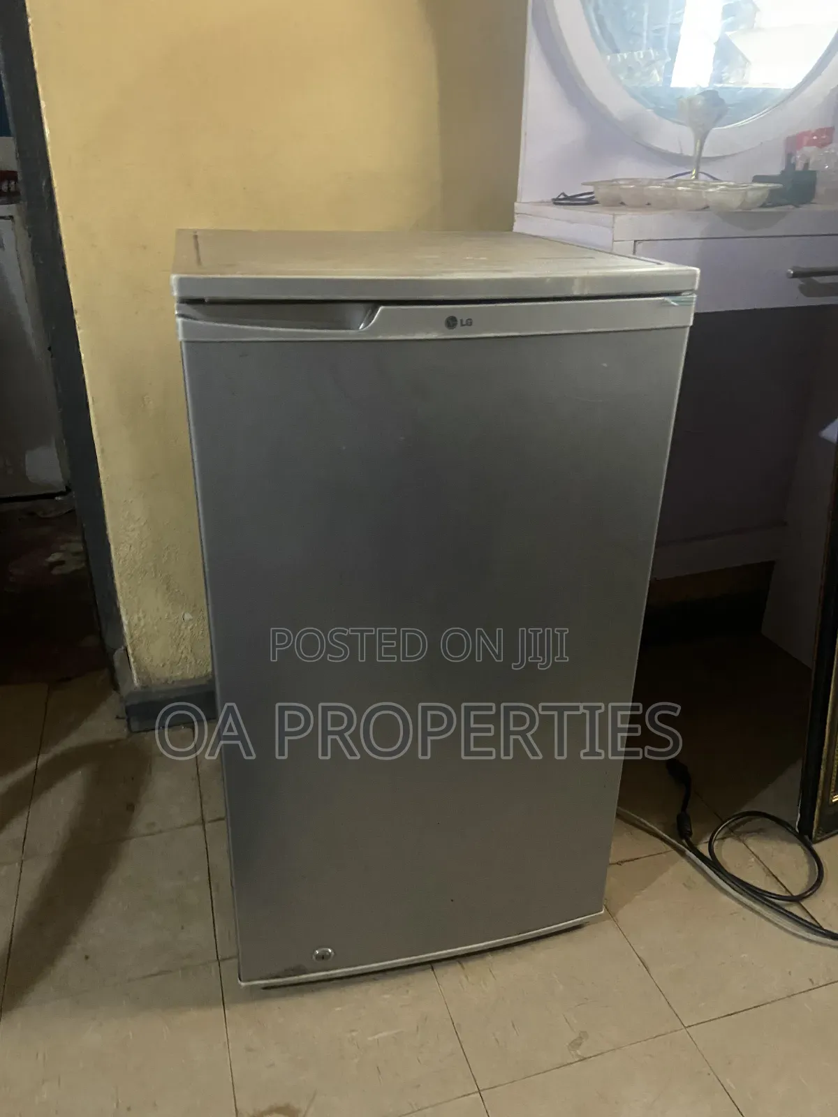 LG Table Top Fridge for Sale at Bodija Market, Ibadan