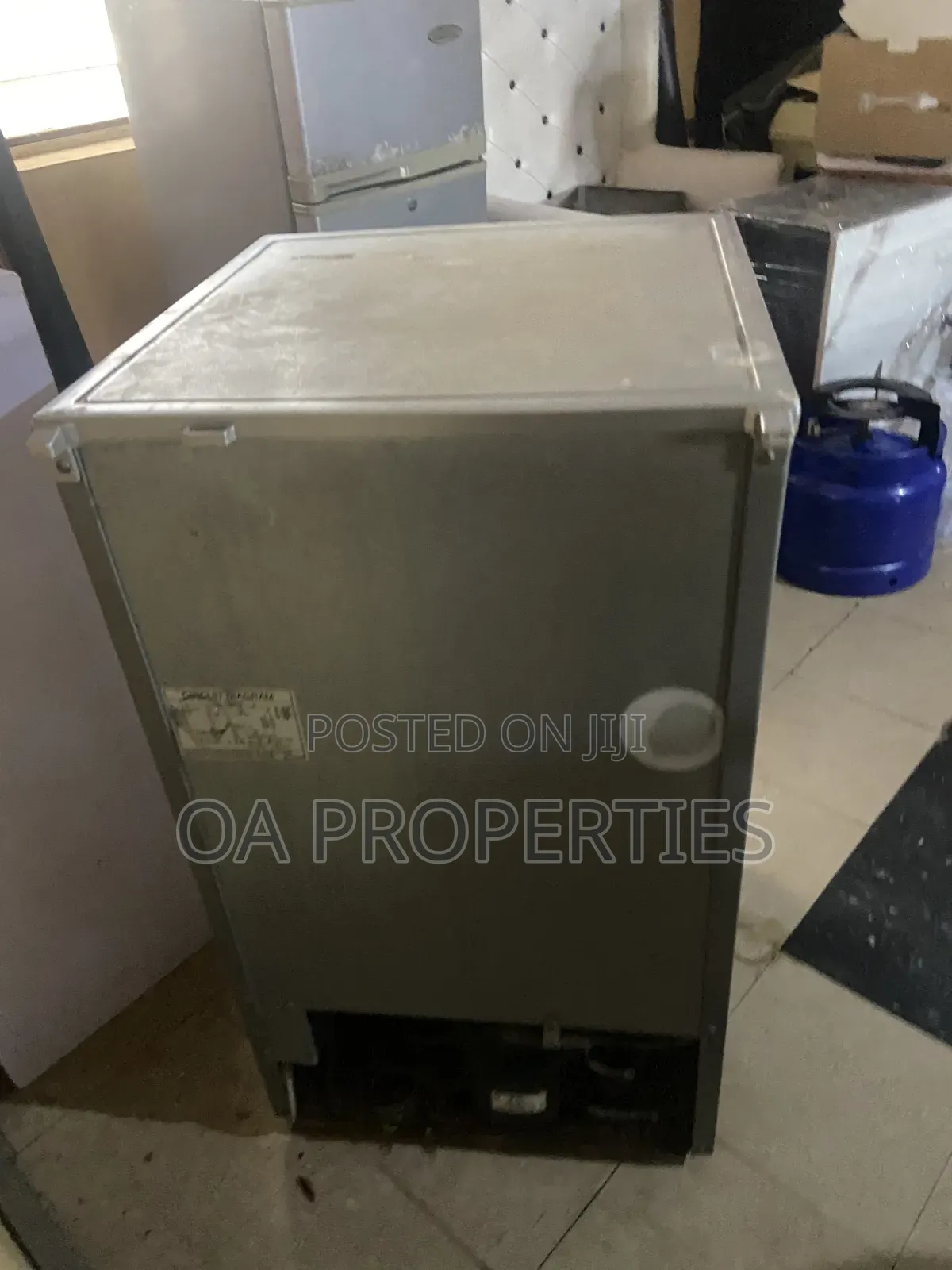 LG Table Top Fridge for Sale at Bodija Market, Ibadan