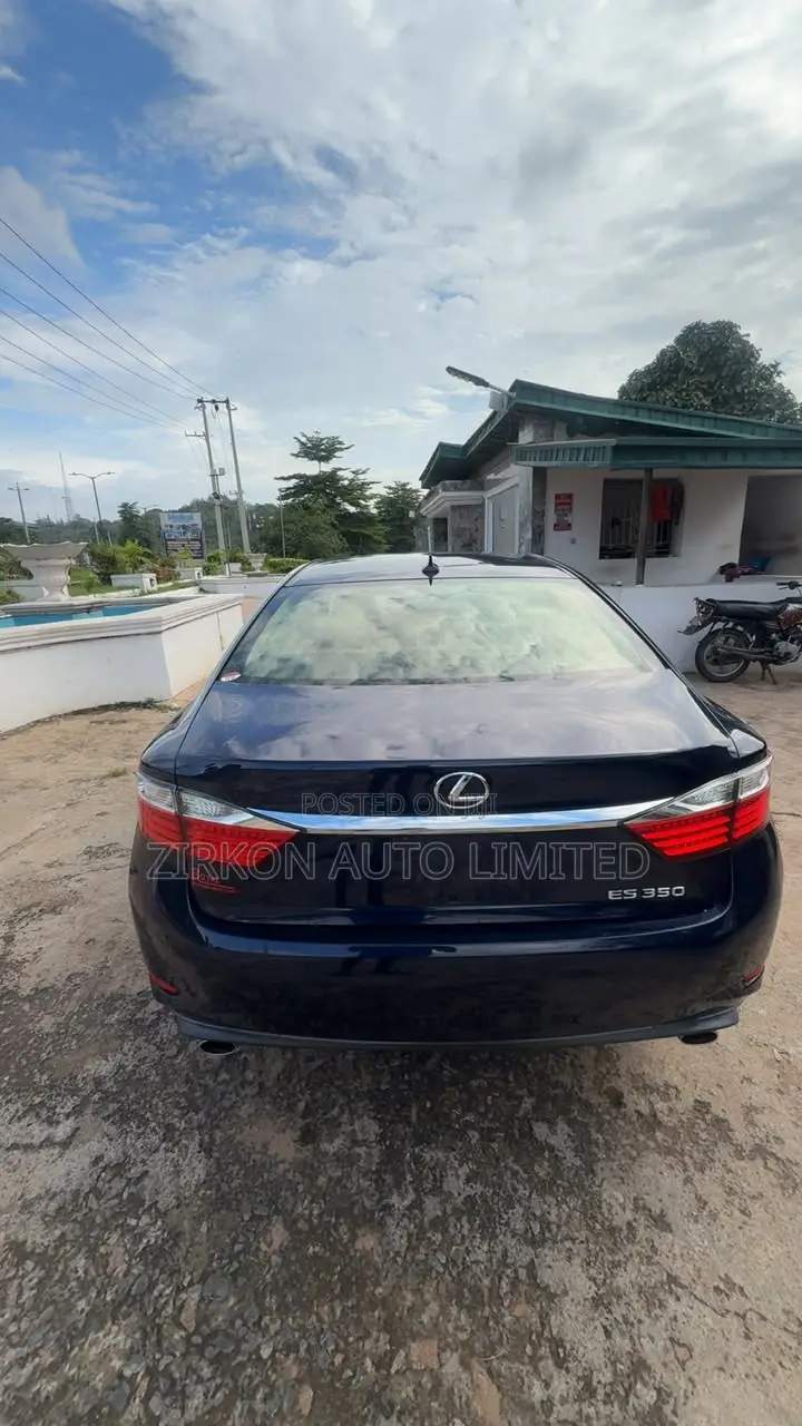 Lexus ES 350 FWD 2014 Blue