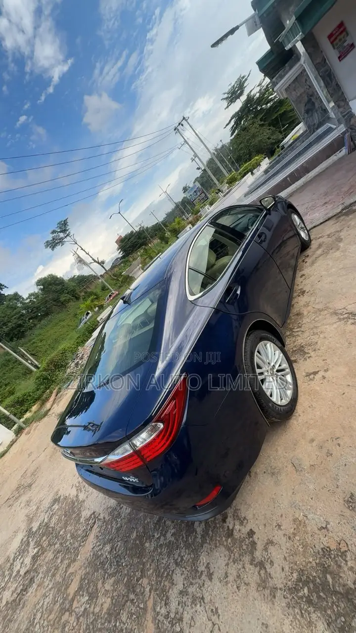 Lexus ES 350 FWD 2014 Blue