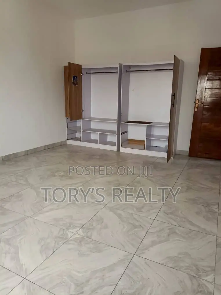 3bdrm Apartment in Ologolo for rent