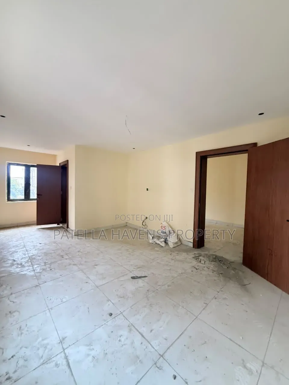 4bdrm Duplex in Kado for sale