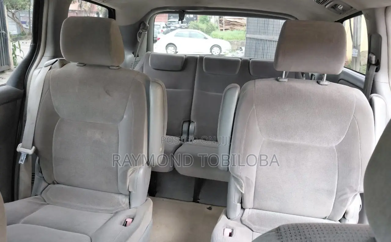 Toyota Sienna 2005 Gray
