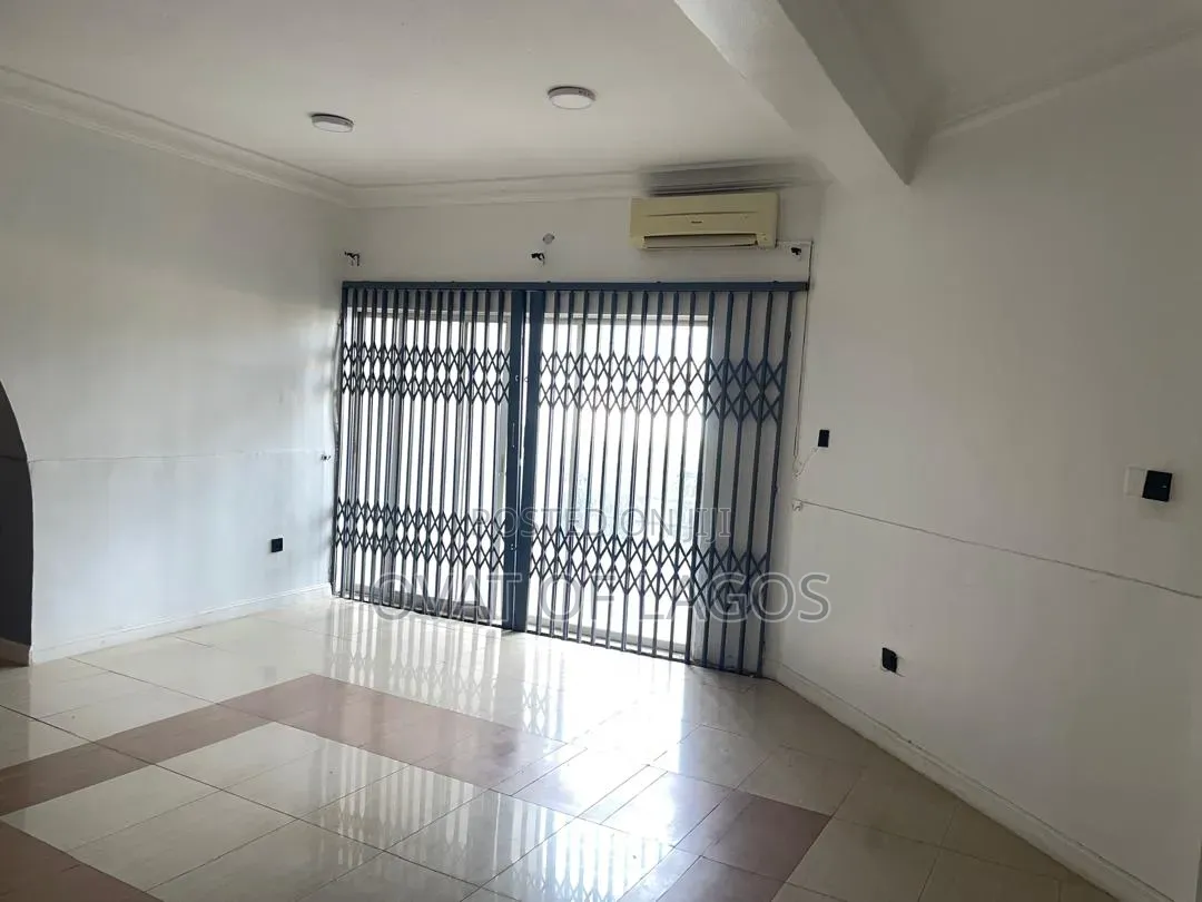 3bdrm Apartment in Parkview Estate for rent