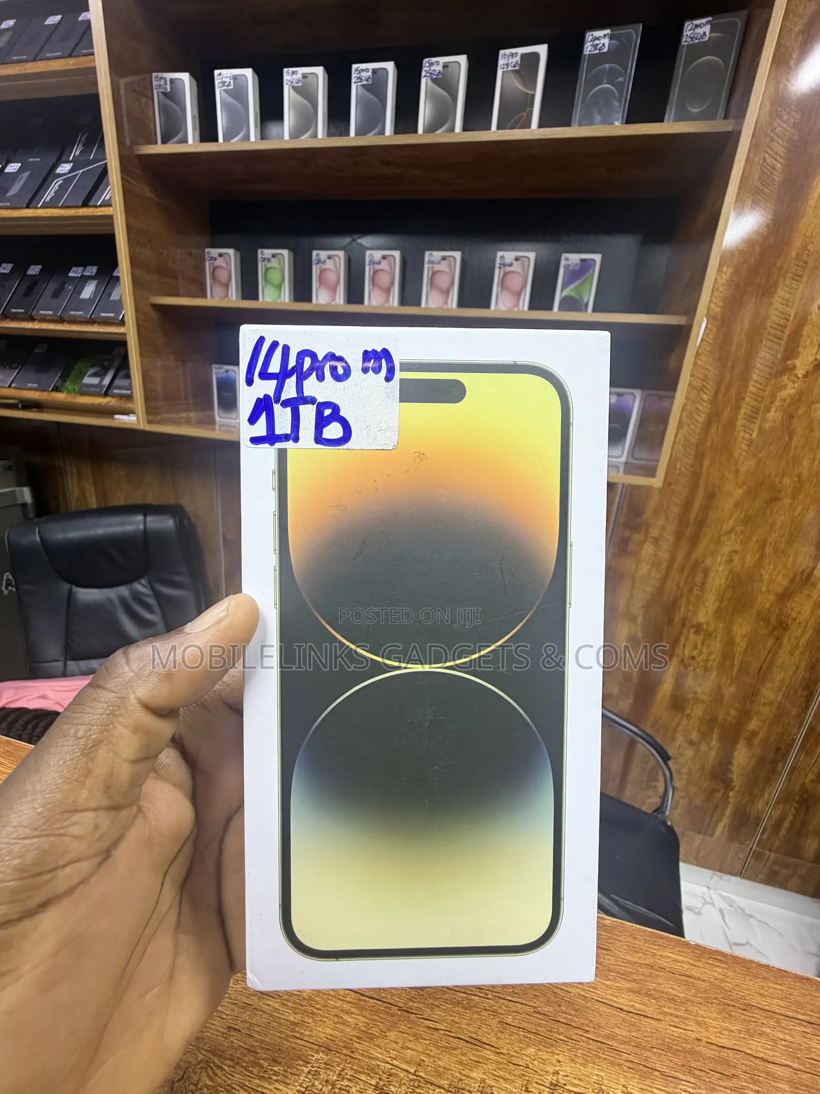 New Apple iPhone 14 Pro Max 1 TB Gold