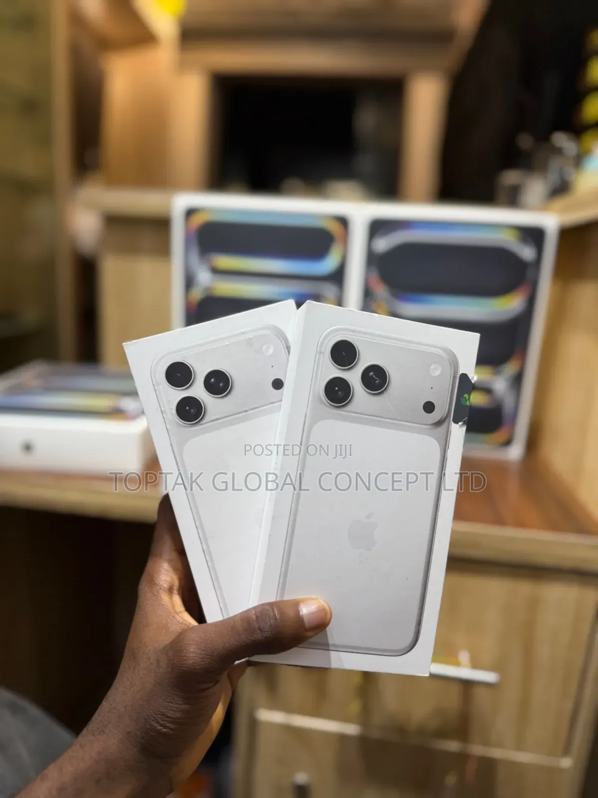 New Apple iPhone 17 Pro Max 256 GB White