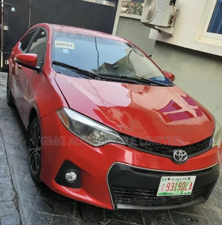 Toyota Corolla LE Eco 4dr Sedan (1.8L 4cyl CVT) 2015 Red