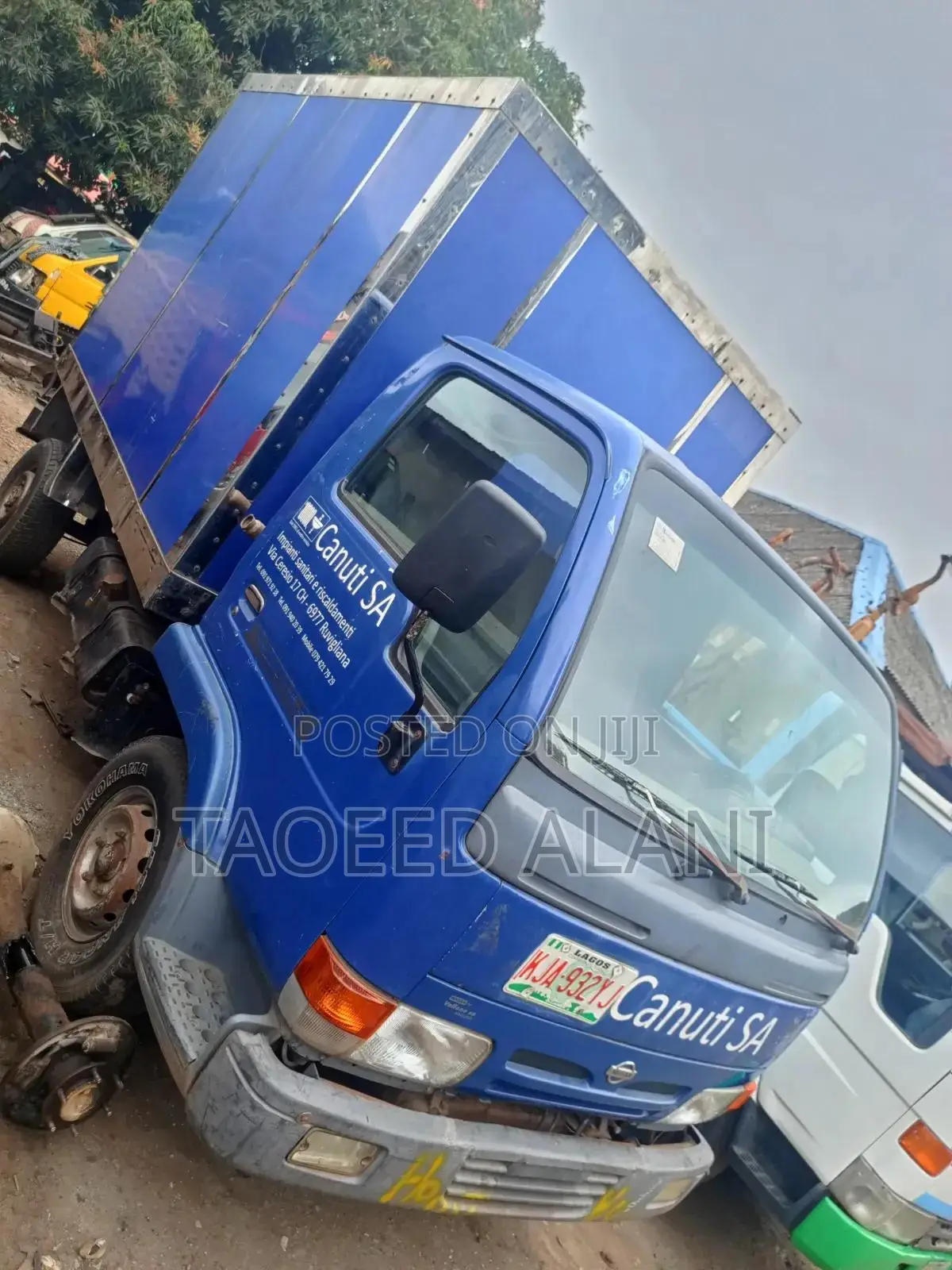 Nissan Cabstar 2000 Blue