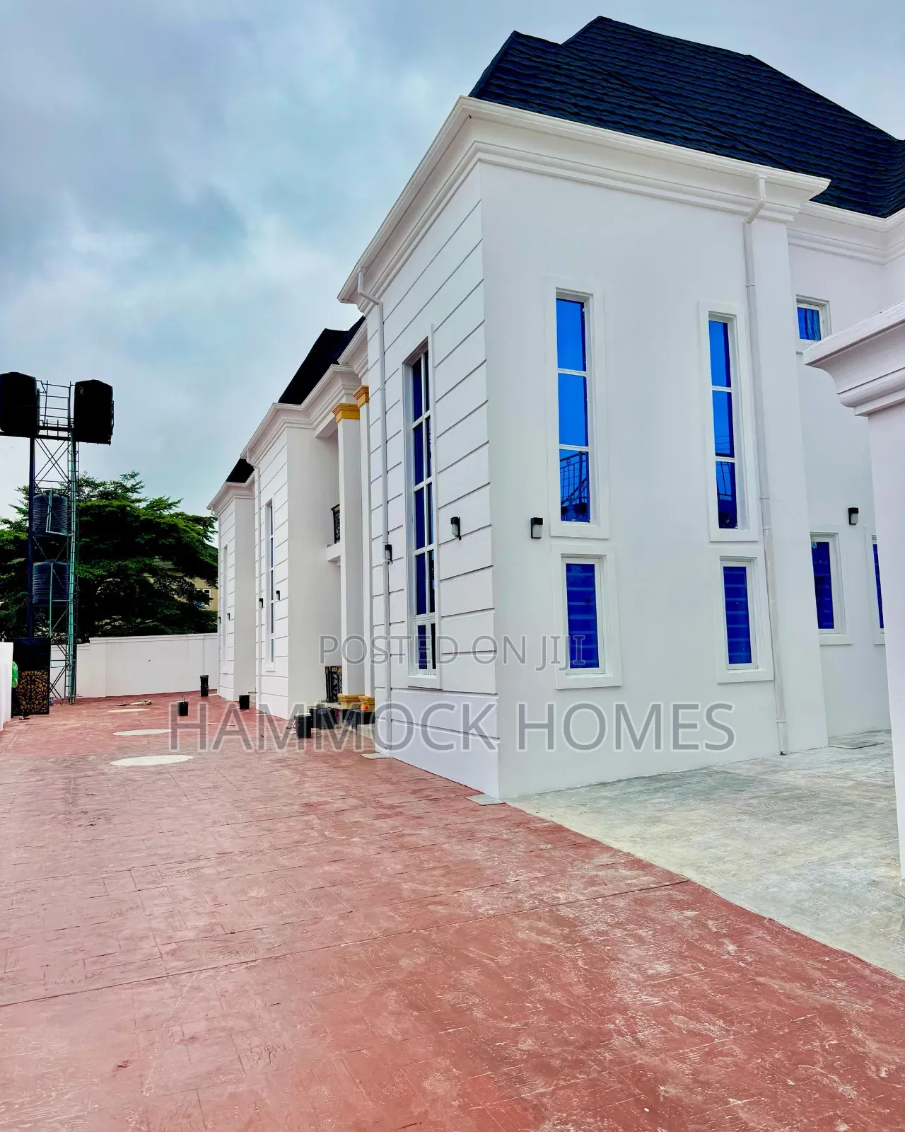 3bdrm Duplex in Kolapo Ishola Gra, Akobo for rent