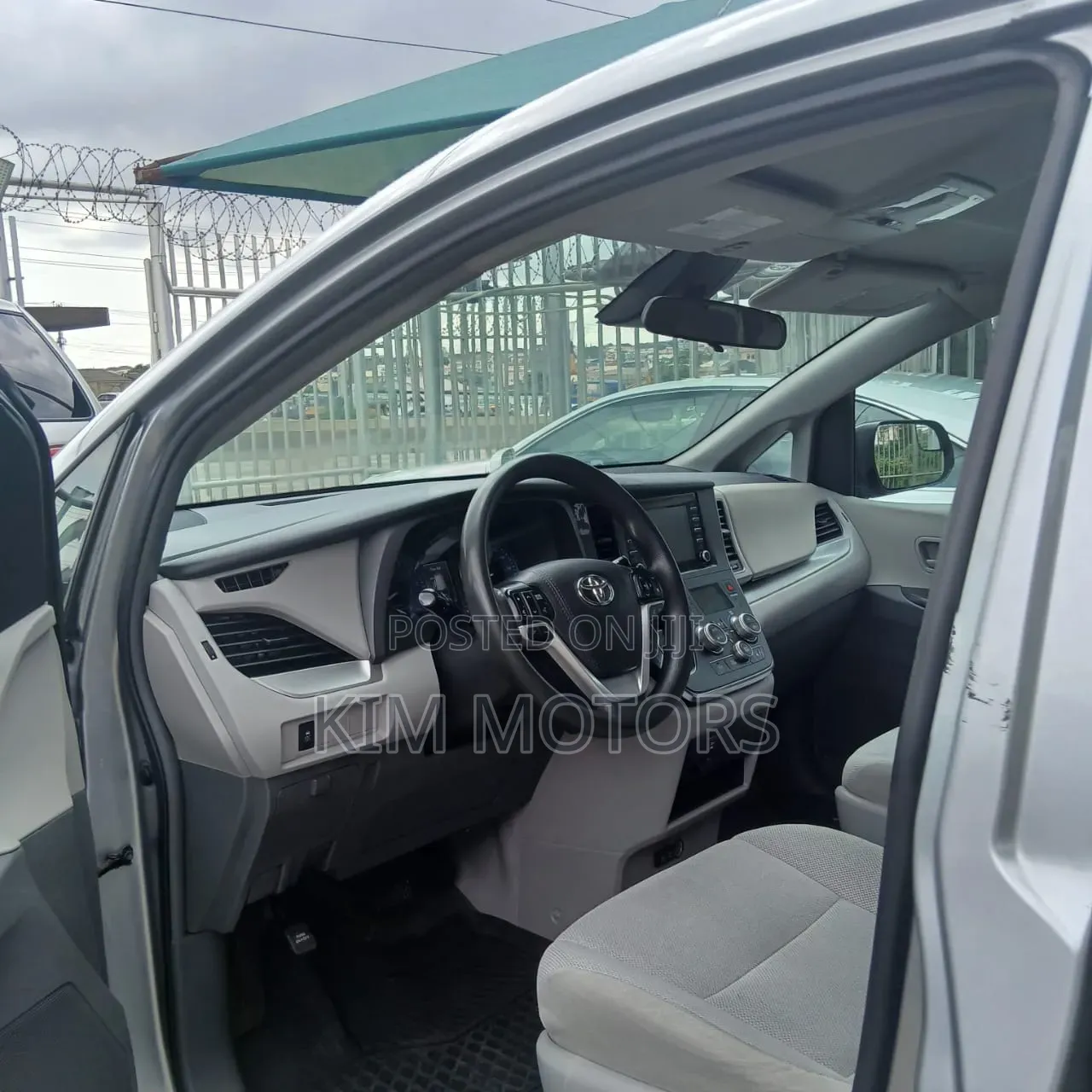 Toyota Sienna 2018 Gray