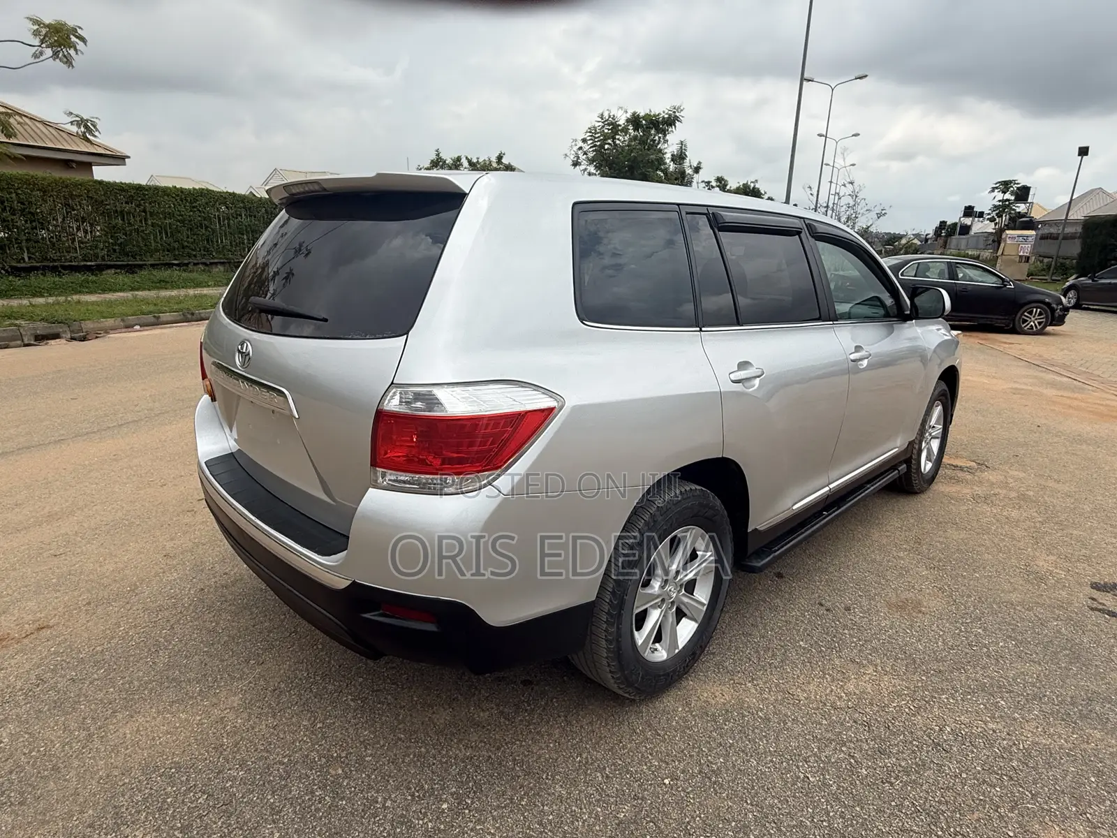 Toyota Highlander 3.5L 4WD 2013 Silver
