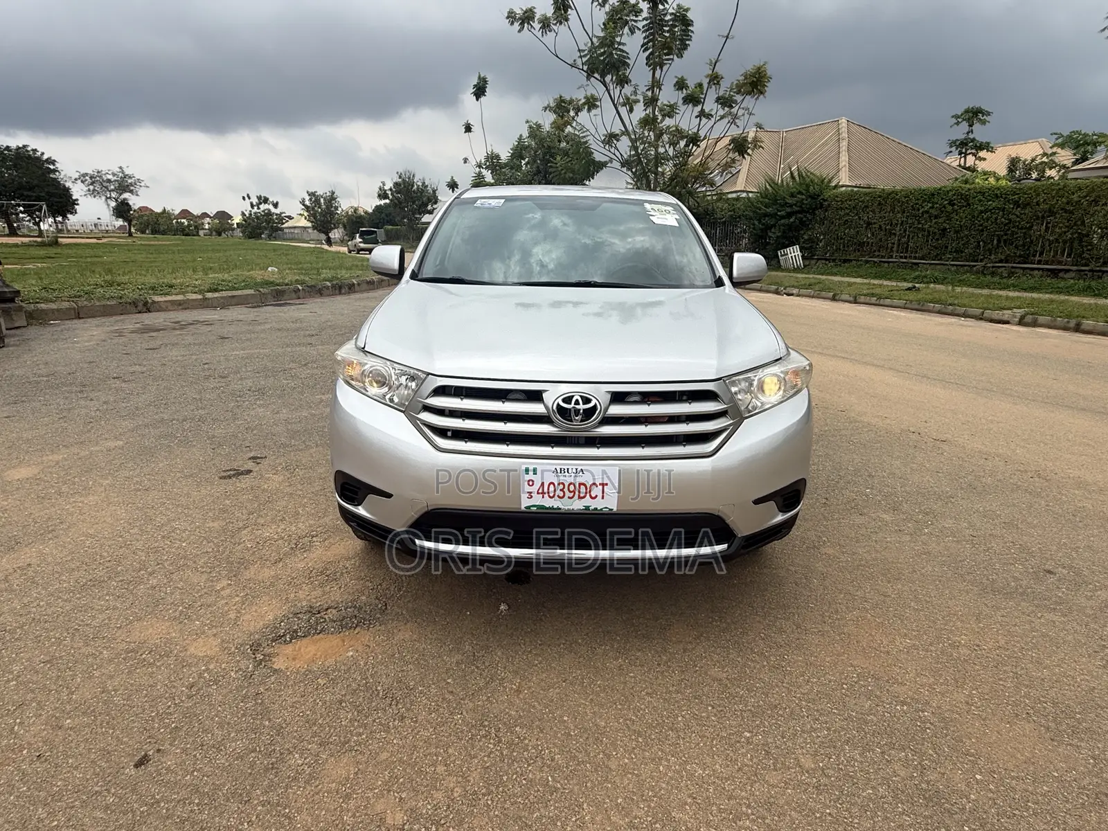 Toyota Highlander 3.5L 4WD 2013 Silver