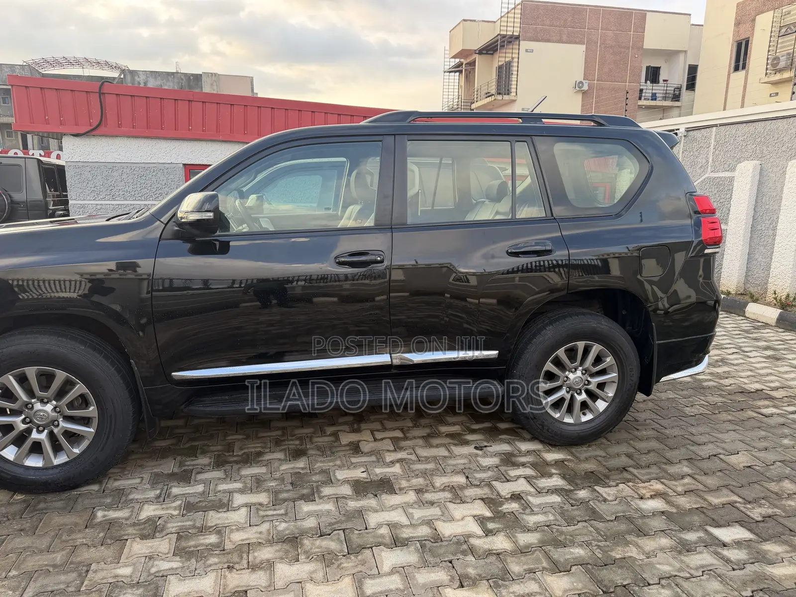Toyota Land Cruiser Prado 2018 Black