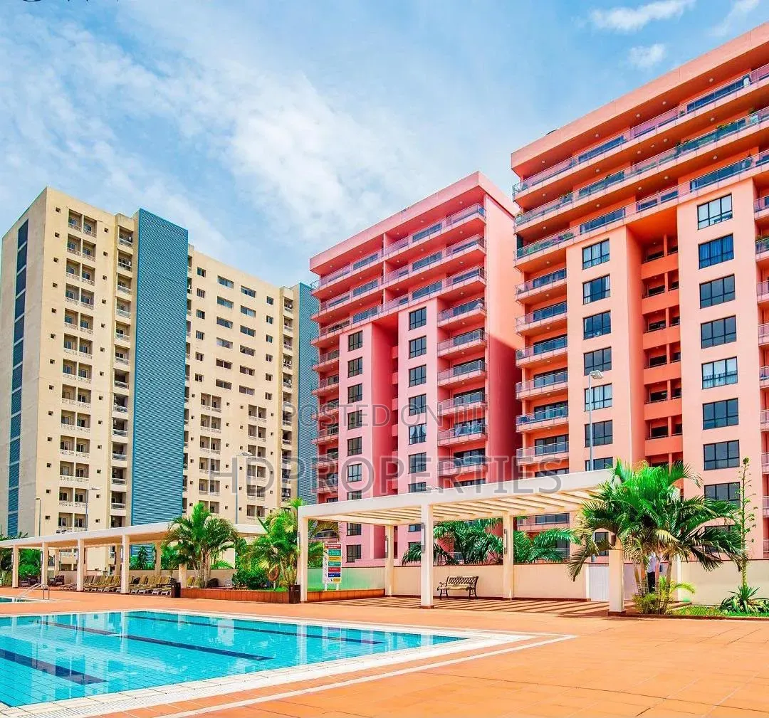 4bdrm Apartment in Ocean Parade, Lagos Island / Lagos Island for rent