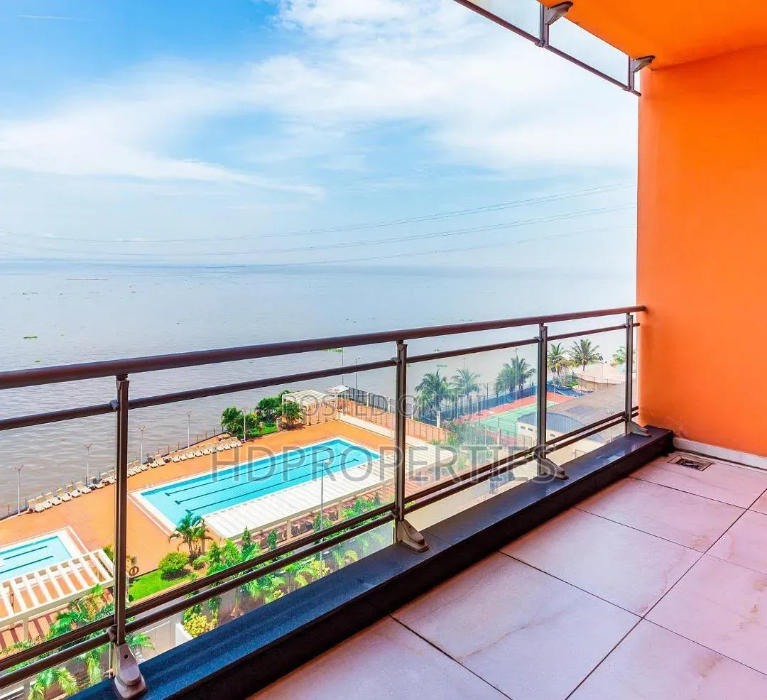 4bdrm Apartment in Ocean Parade, Lagos Island / Lagos Island for rent