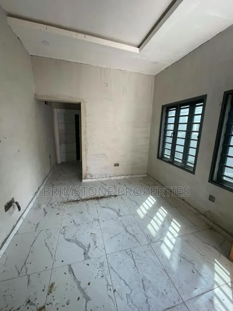 Furnished 1bdrm Apartment in Peninsula Estate for rent