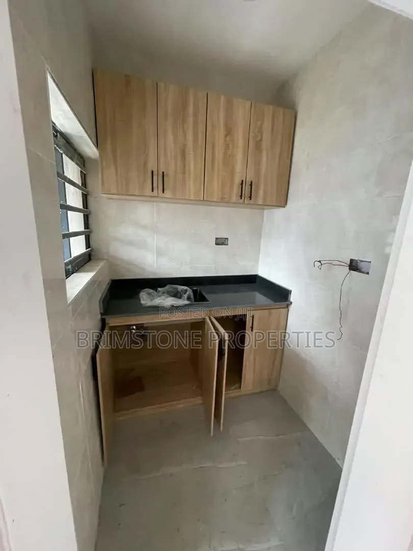 Furnished 1bdrm Apartment in Peninsula Estate for rent