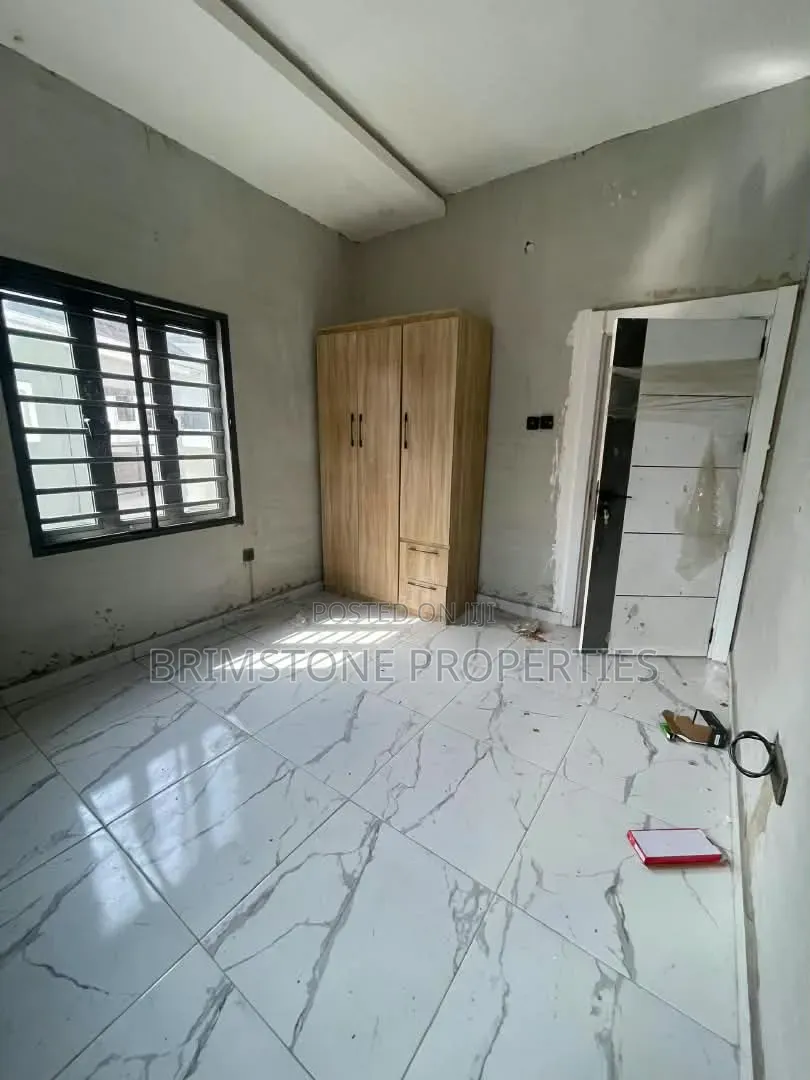 Furnished 1bdrm Apartment in Peninsula Estate for rent