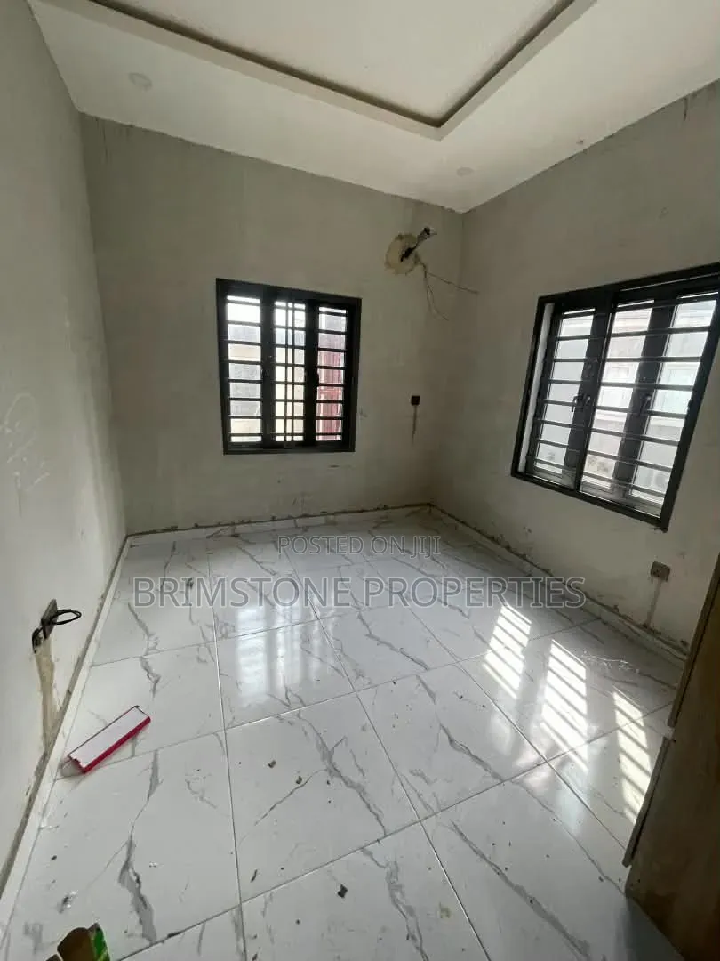 Furnished 1bdrm Apartment in Peninsula Estate for rent