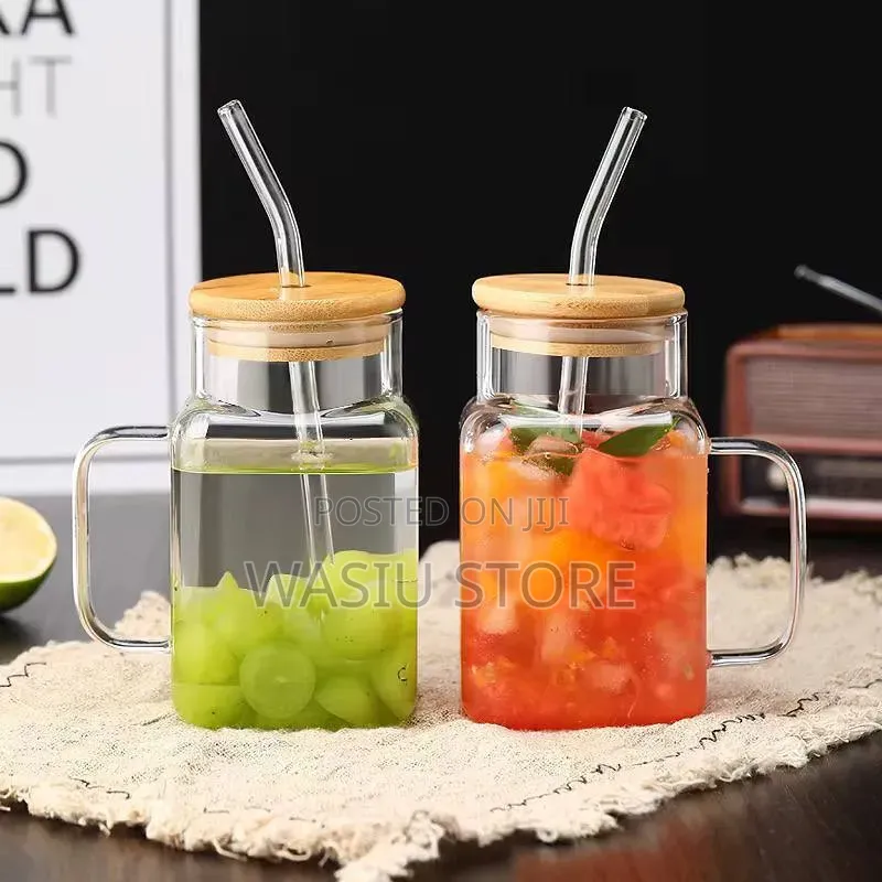 Glass Cups With Bamboo Lids and Glass Straws