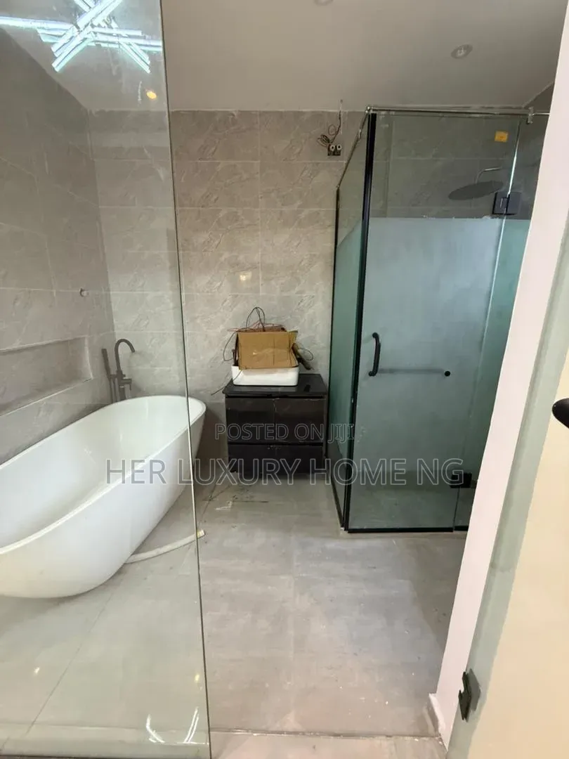 1bdrm Apartment in Babalola Garden for sale