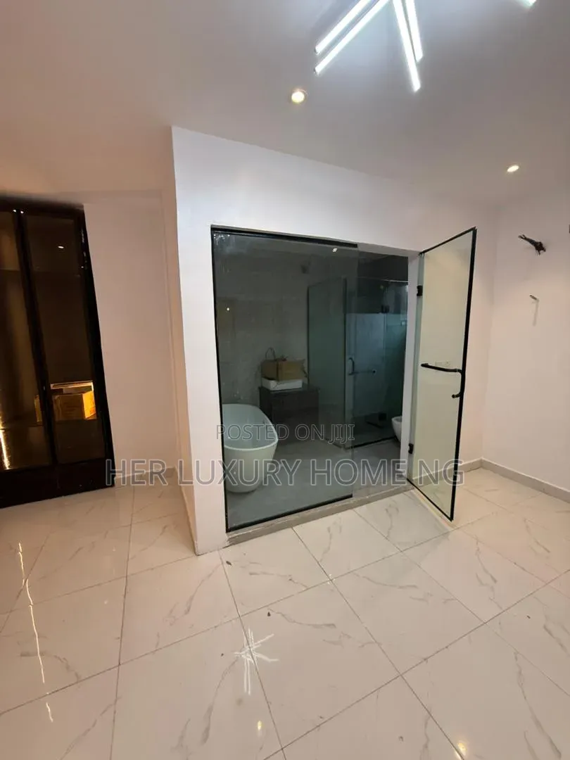 1bdrm Apartment in Babalola Garden for sale