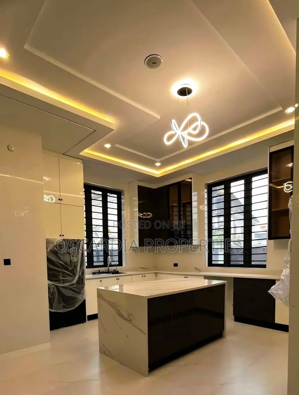 5bdrm Duplex in Apo Resettlement for sale