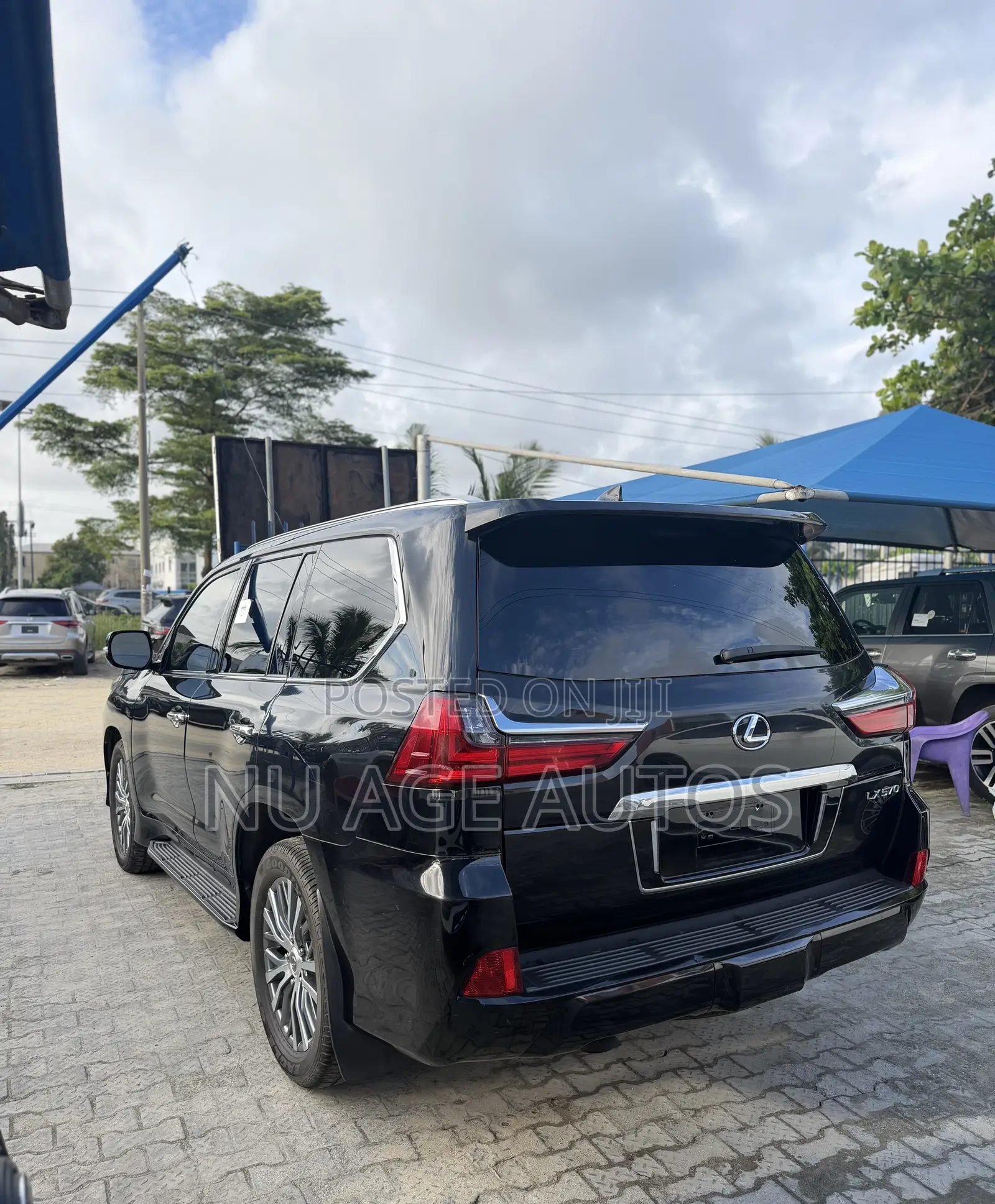 Lexus LX 570 AWD 2018 Black