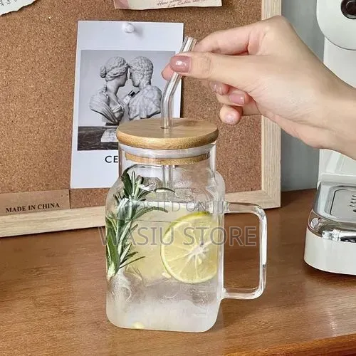 Glass Cups With Bamboo Lids and Glass Straws
