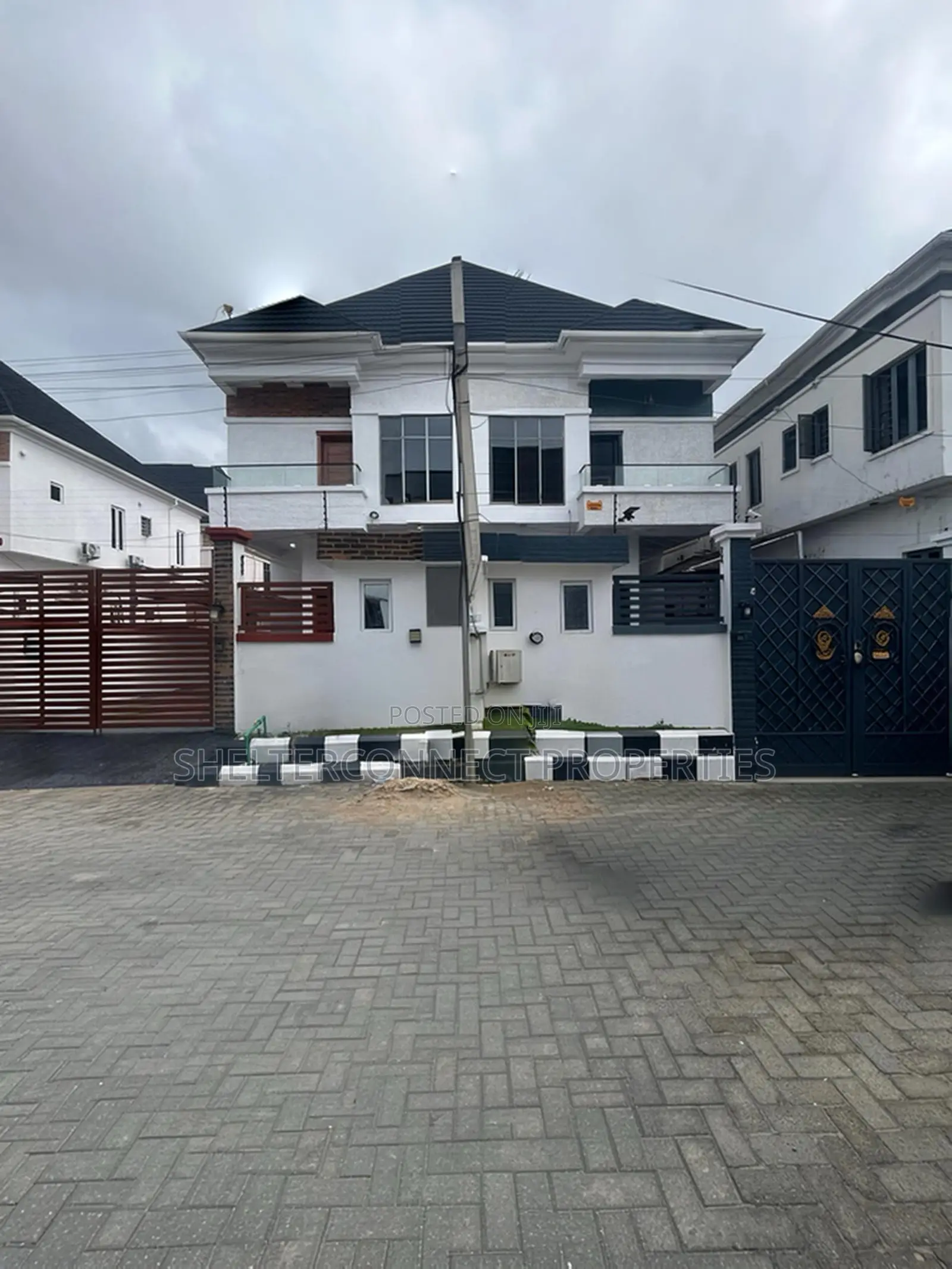 4bdrm Duplex in Orchid Road, Lekki for rent