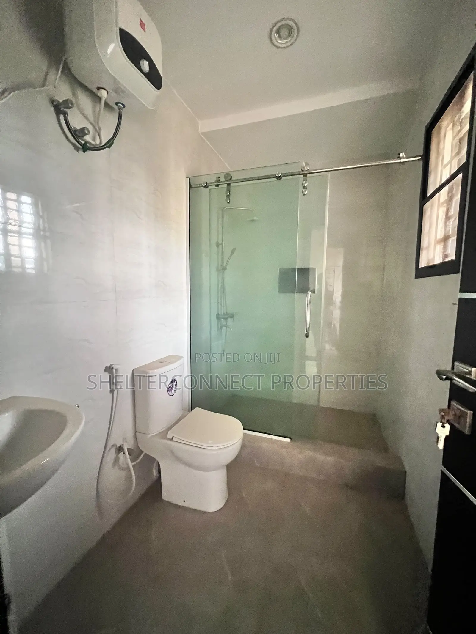 4bdrm Duplex in Lekki Scheme 2 Ajah for rent