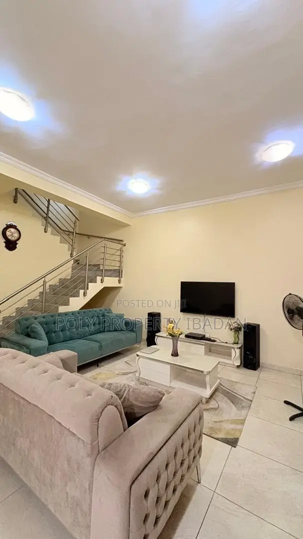 Furnished 4bdrm Duplex in Olive Court , Agodi, Ibadan for rent