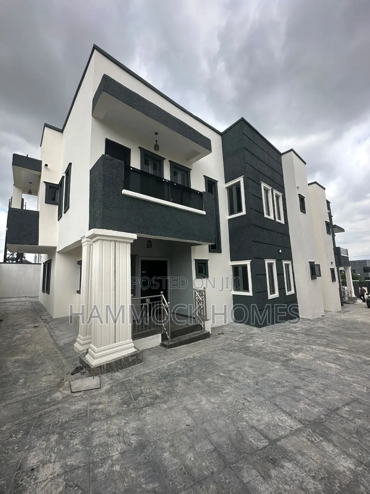 4bdrm Duplex in Akobo for rent