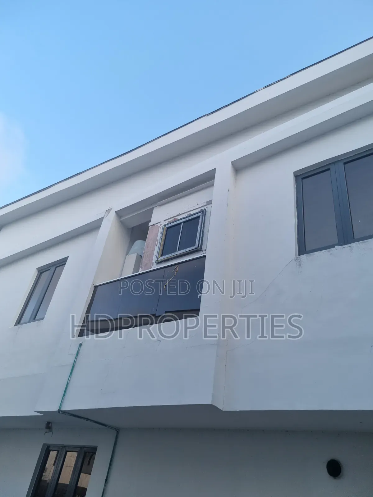 1bdrm Apartment in Abudu Court, Lagos Island / Lagos Island for rent