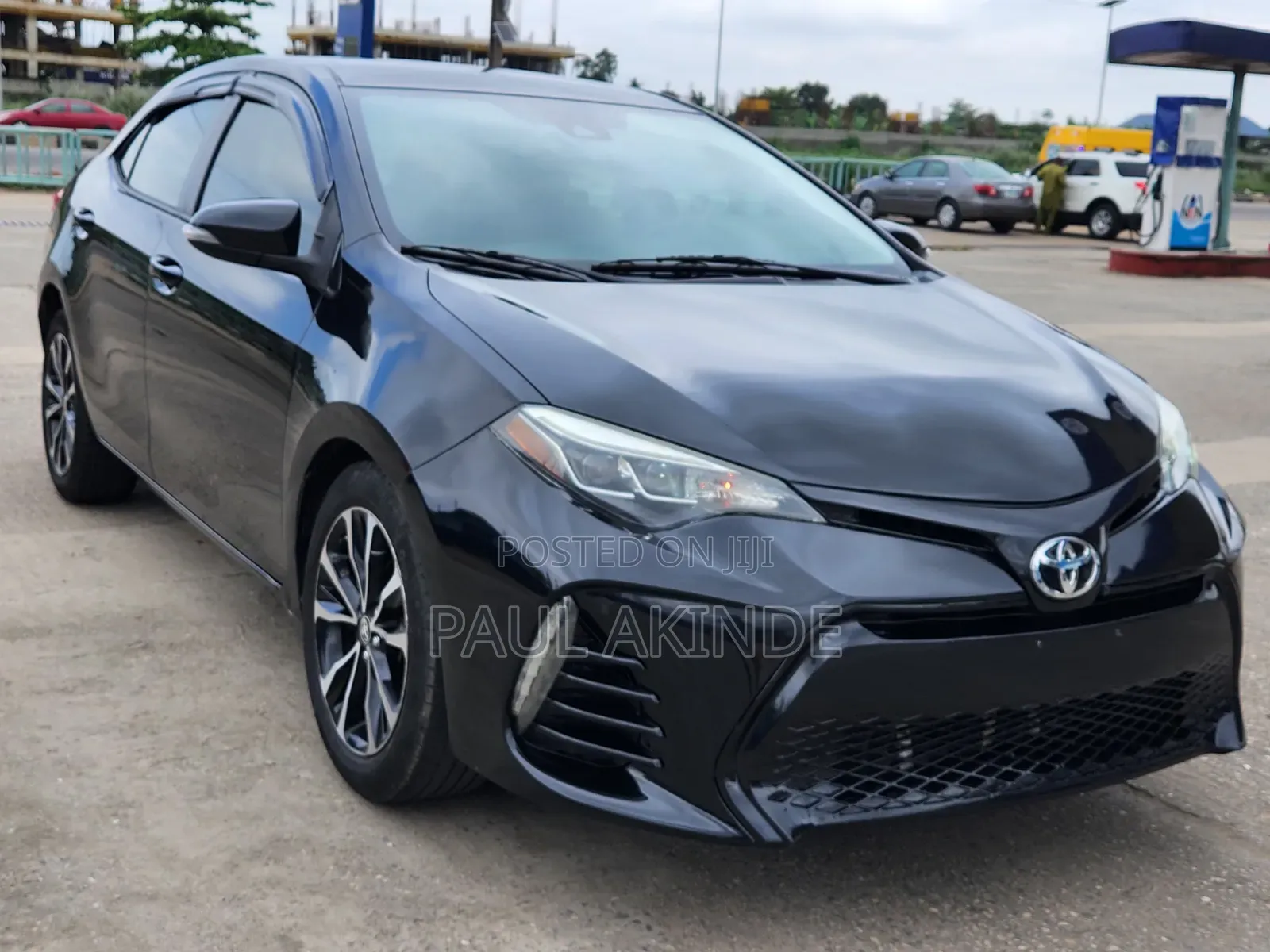 Toyota Corolla SE 4dr Sedan (1.8L 4cyl CVT) 2017 Black