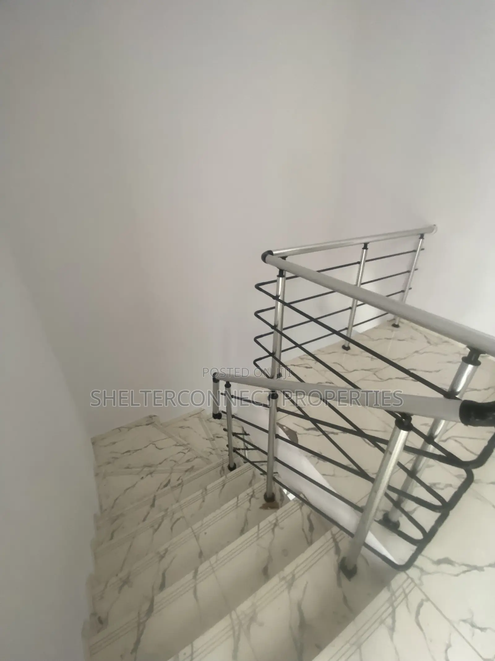 4bdrm Duplex in Ikota Gra Lekki for rent