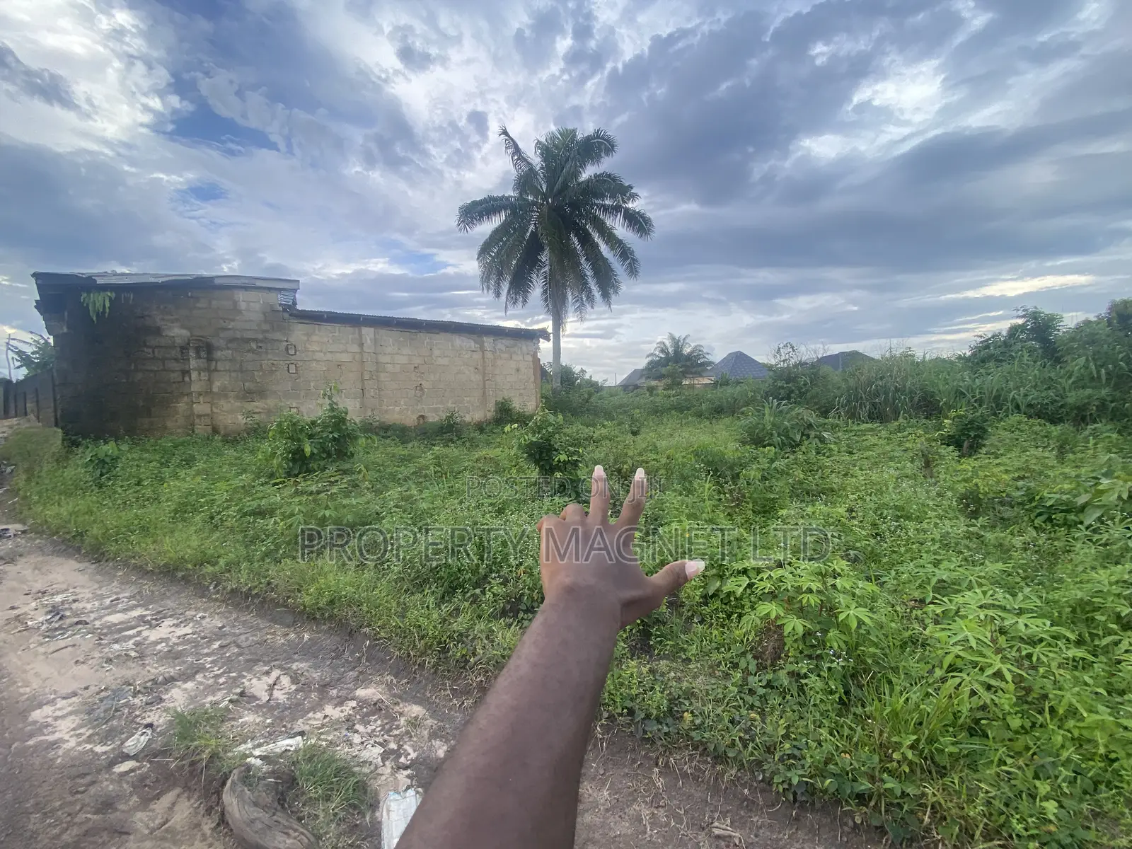 Half Plot of Land for Sale at Umuahia