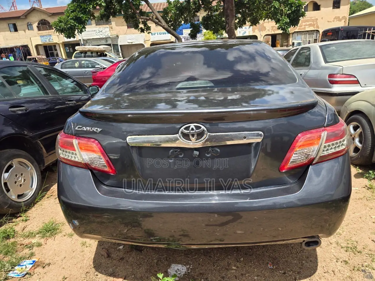 Toyota Camry 2008 Gray