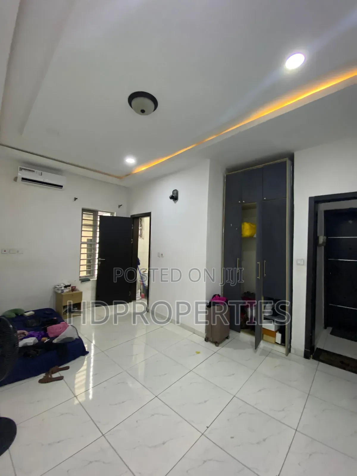 1bdrm Shared Apartment in Royal Pine, Lagos Island / Lagos Island