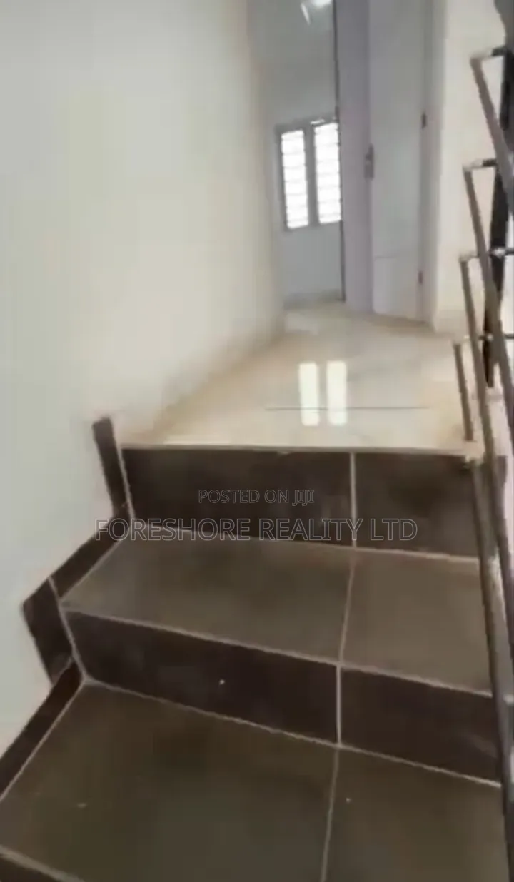 4bdrm Duplex in Olaniyi, New Oko Oba for rent