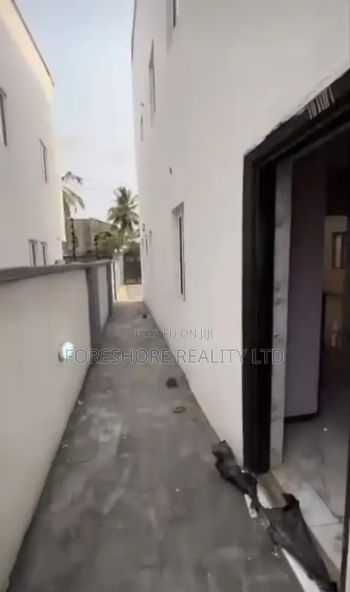 4bdrm Duplex in Olaniyi, New Oko Oba for rent