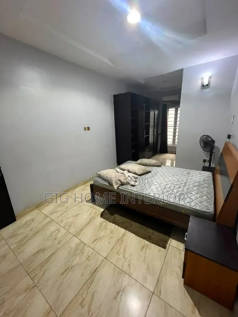 4bdrm Apartment in Chevron for rent