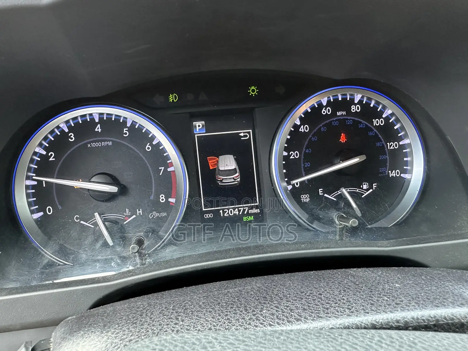 Toyota Highlander XLE 4x4 V6 (3.5L 6cyl 8A) 2018 Silver