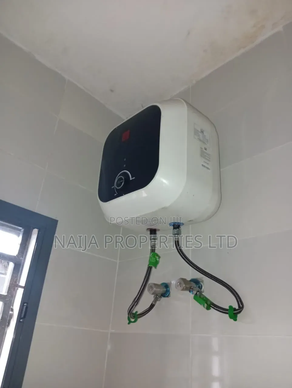 Mini Flat in Ado Rd for rent